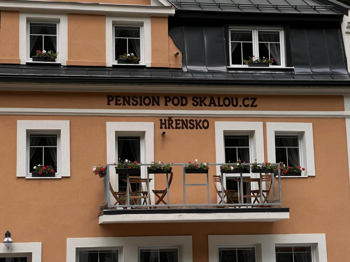 Pension Pod Skalou Hřensko エクステリア 写真